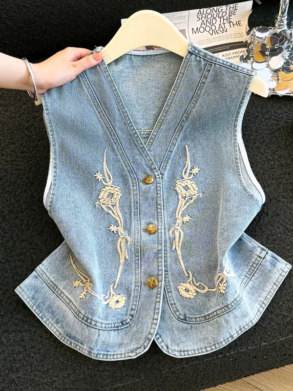 Retro Embroidered V-Neck Denim Vest Women's Summer Fashion Decorative Stitching Breathable Cotton Blend Standard Fit Jacket