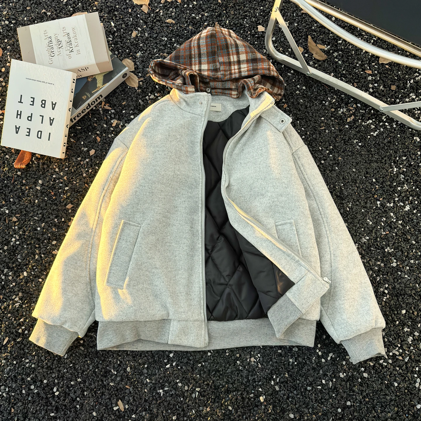 

Thiened American Sle Men's Cotton Jaet with Hat Tweed Plaid Splicing Winter Warm Casual Youth Faion Coat