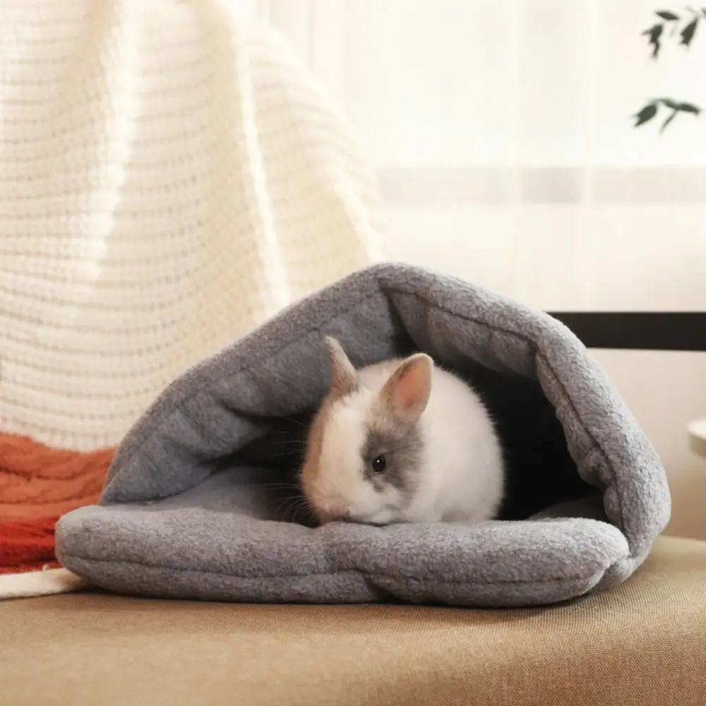 Pet Assessories Fleece Pet Bed Breathable Sweat-absorbent Sleeping Bag Warm Design High Quality Pet Mat Cat