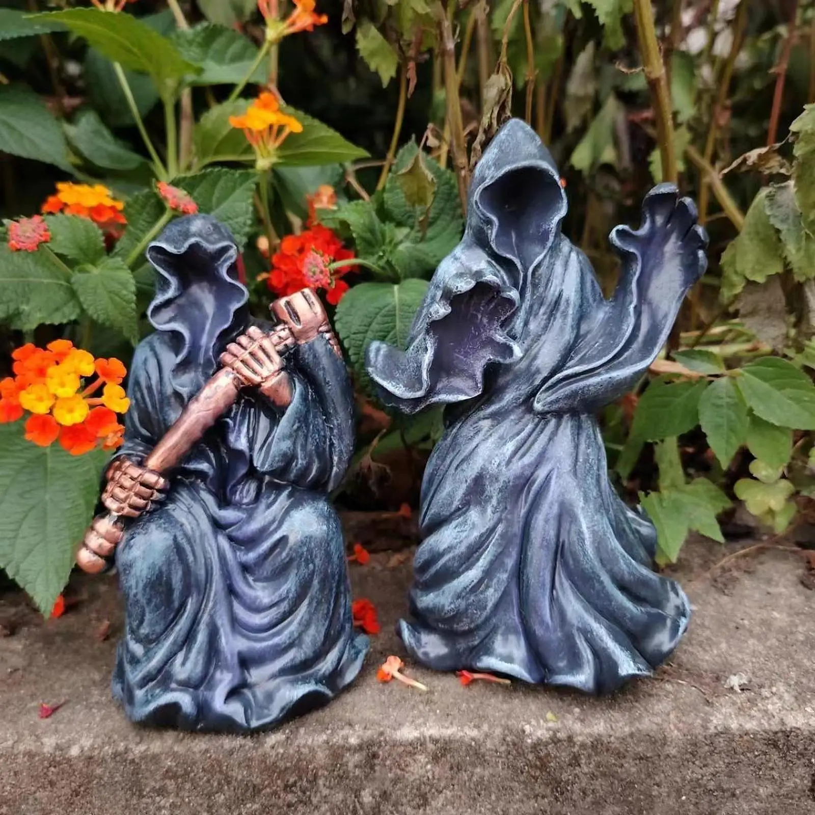 Mysterious Black Robe Statue Spooky Collectible Horror Gift Photo Prop Tabletop Decor for Cabinet Living Room Shelf Bedroom Home