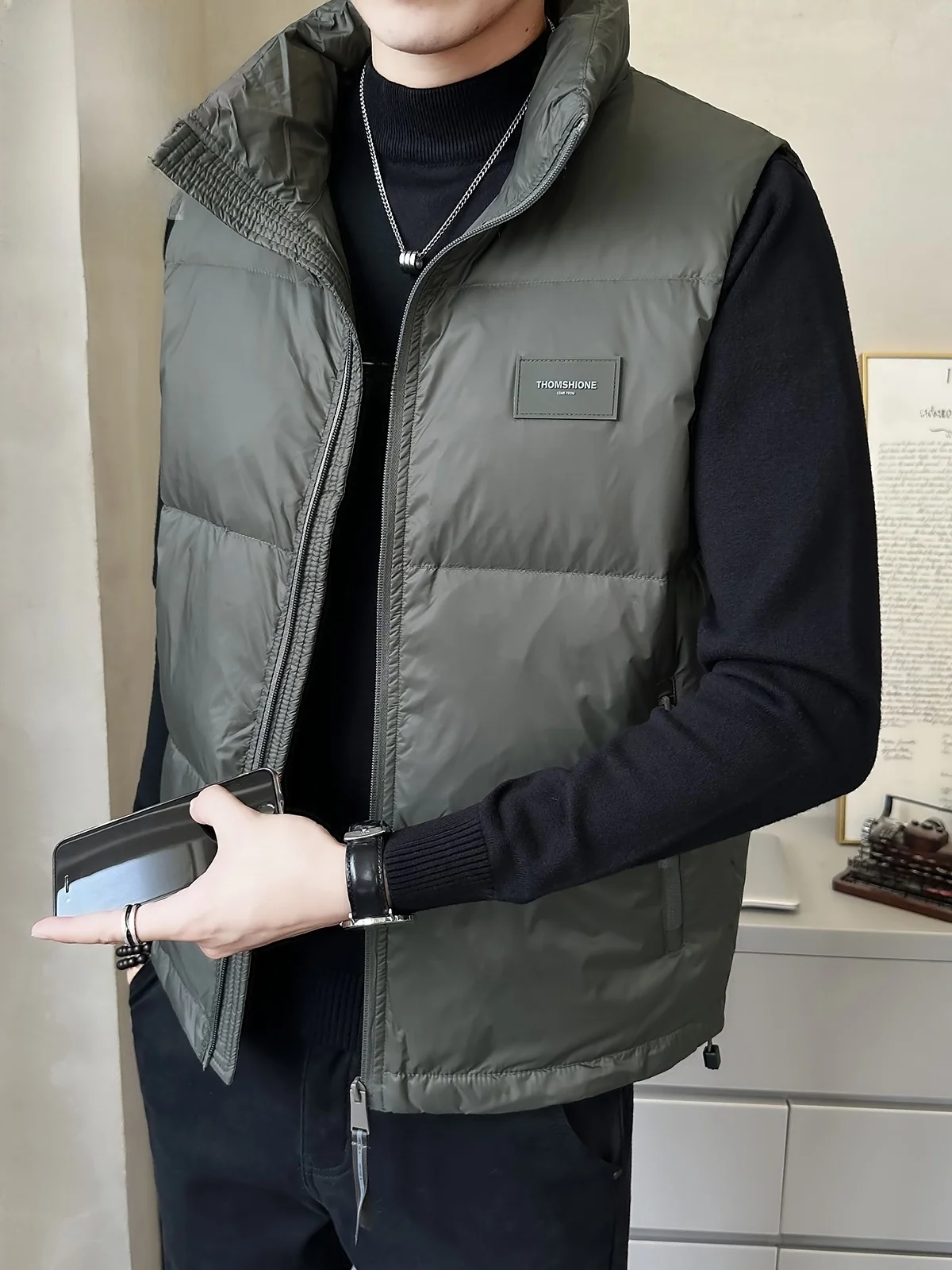 

Мужской утепленный пуховый жилет с воротником-стойкой, зимняя модная ветрозащитная куртка для активного отдыха, однотонный, на молнии