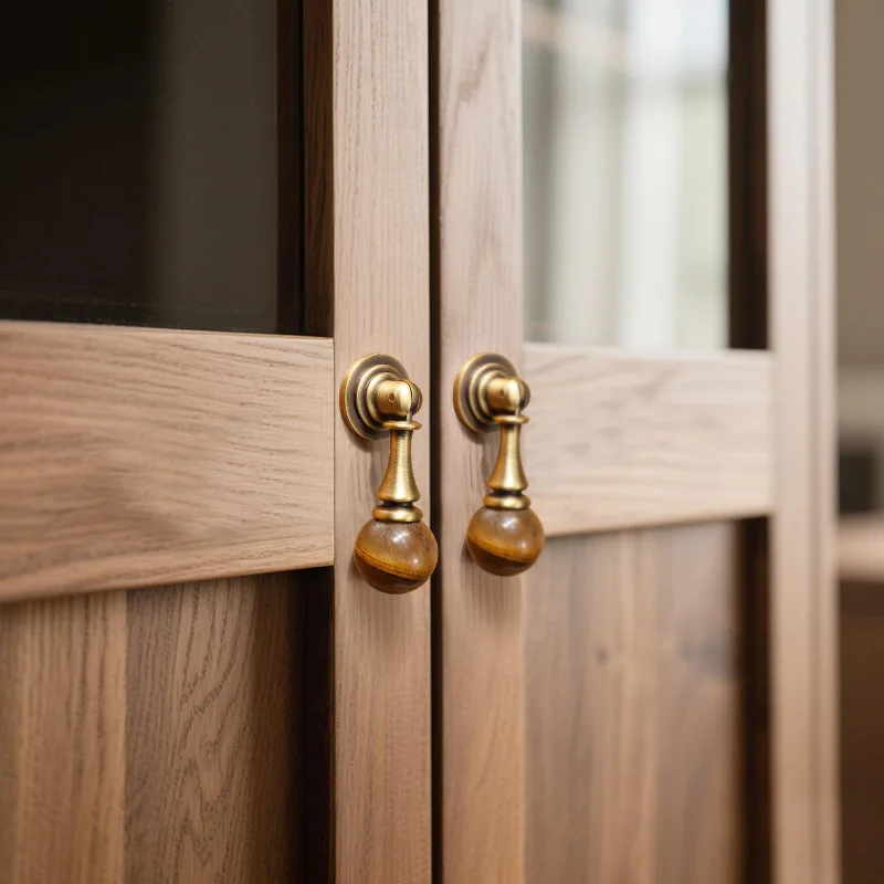 الفرنسية الخفيفة الفاخرة مقبض باب الخزانة باب خزانة الملابس درج القرون الوسطى نمط الجوز الكرة الجديدة الصينية قلادة مقابض صغيرة #4