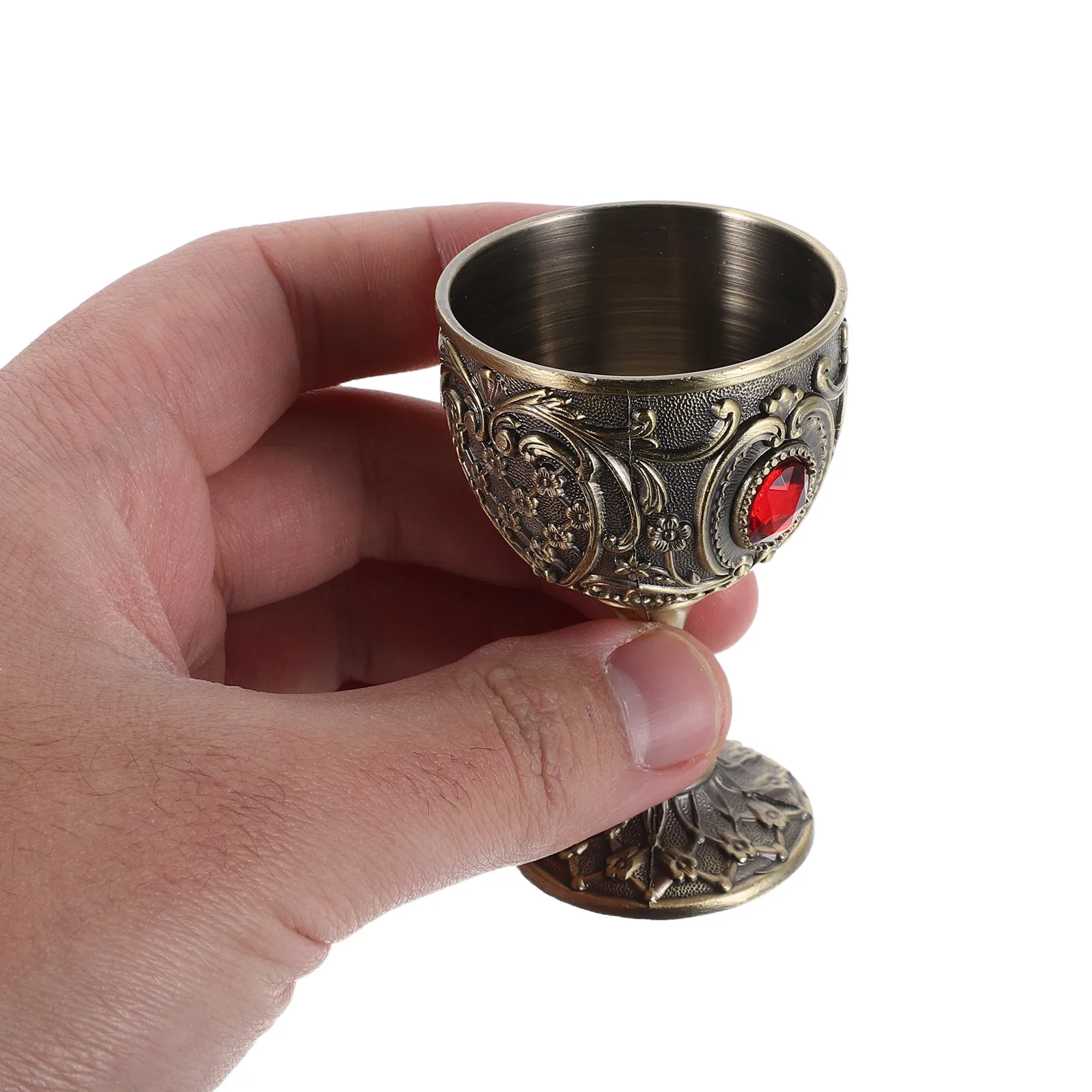 2Pcs Vintage Chalice Goblets Retro Alloy Embossed Wine Cups Mini Decorative Goblets for Christmas Party Wedding Ritual Holy