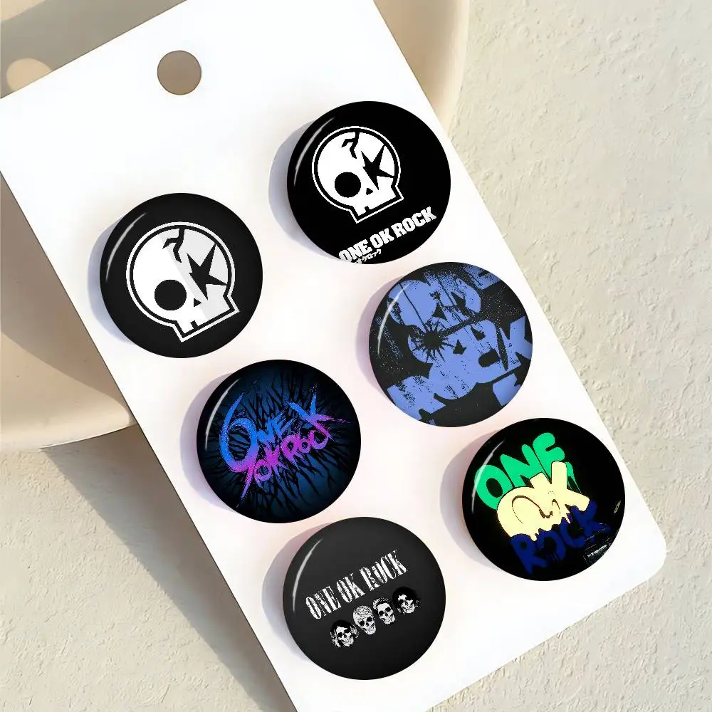 ONE OK ROCK Logo Weicher Ansteckbutton Rundes Metall-Abzeichen Reversnadel Geschenk für Freunde Kinder Schmuck