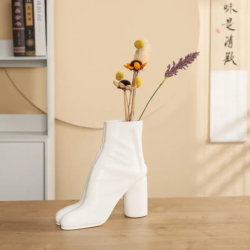 Fashionable White Boots Resin Vase, Forked High Heels Flower Arrangement, Creative Women's Shoe Flower Pot, Home Decoration