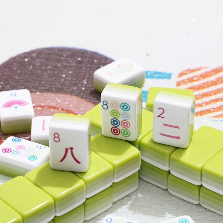 Acrylic 32mm Block 160 4-Layer Engraved Stone Gray-Green Mahjong Tiles for Summer Social Gatherings