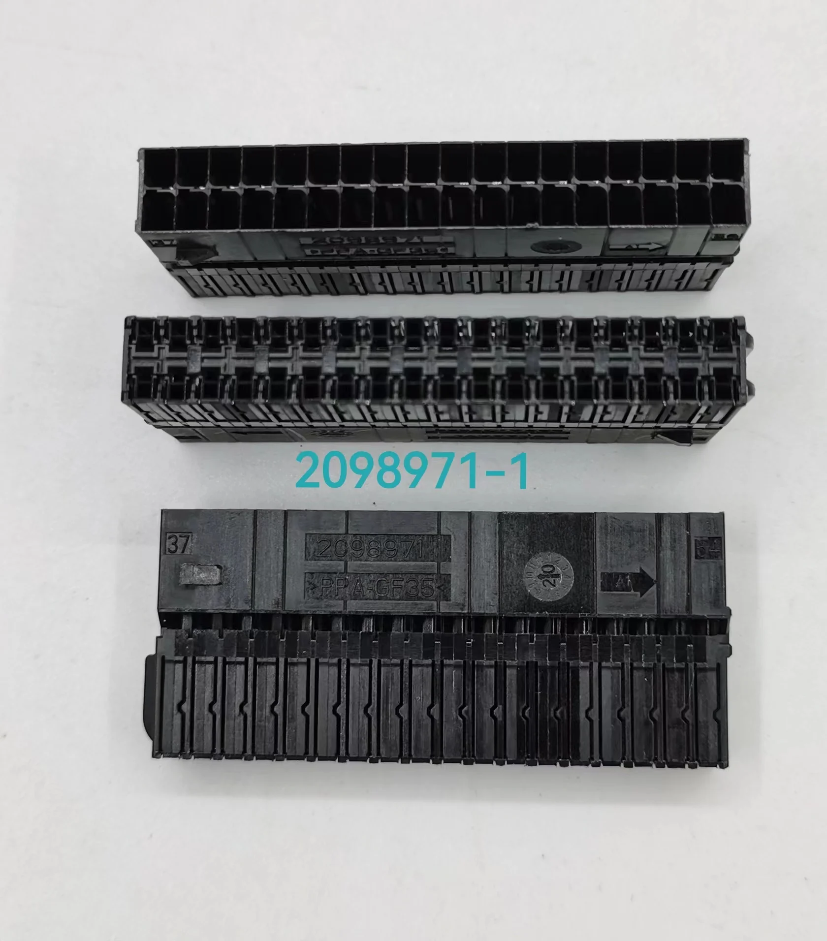 original connector 2098971-1