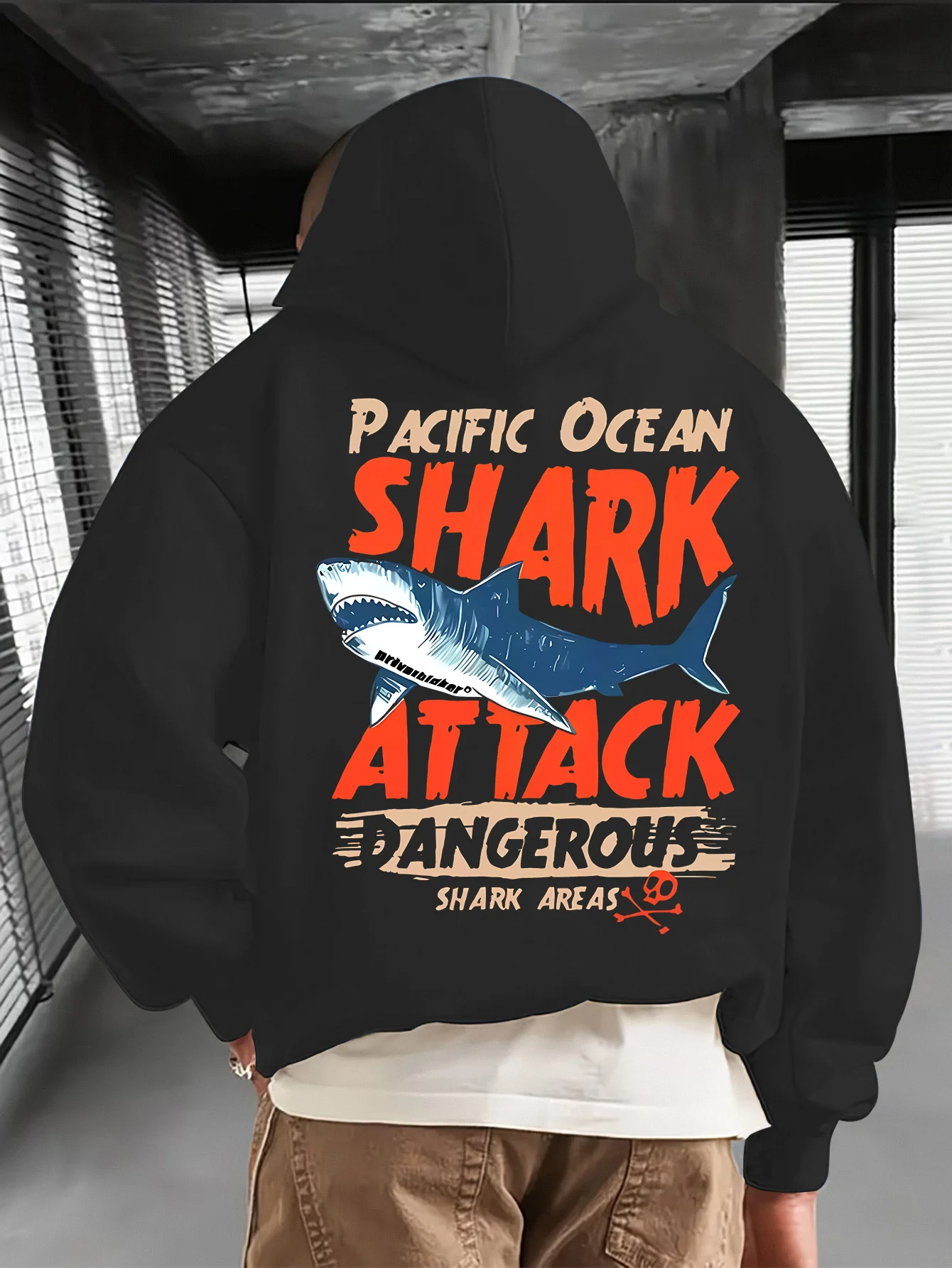 Men Pacific Ocean Shark Attack Back Print Hoodie Vintage Ocean AnimalGraphicOversized HoodedSweatshirt Casual StreetwearPullover