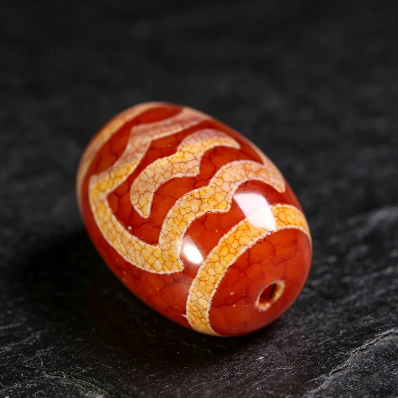 Fire-supplied Dragon Scale and Phoenix Blood Agate Necklace, Collarbone Chain, Great Eagle Bead, approximately 19x25mm