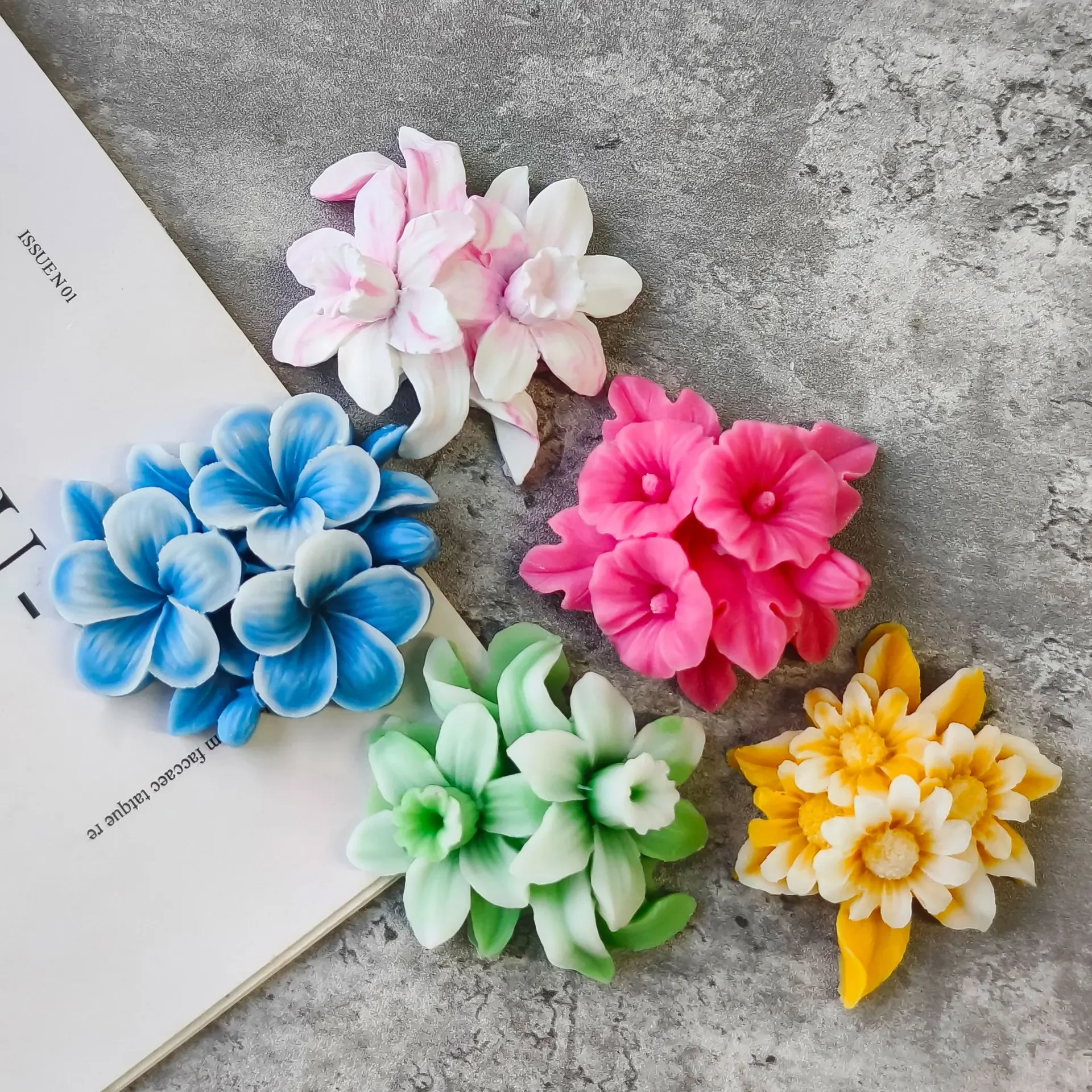 Flower Silicone Mold for DIY Aromatherapy Candles Diffuser Stones Plaster Handmade Soap Petal Resin Crafts and Home Decoration