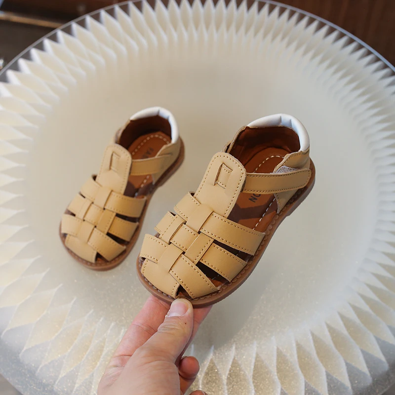 Children Hollow Out Shoes Boys Girls Roman Shoes British Style Non-slip Fashion Kids Toes Capped Shoes Peep Toe Solid Color