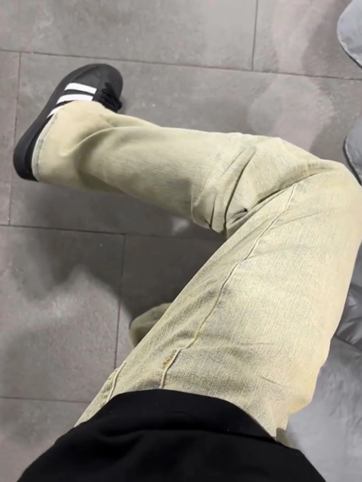 

Мужские джинсы прямого кроя цвета желтой глины, в американском стиле High Street, модные, брендовые, с эффектом удлинения ног, микро-клеш, с зауженными штанинами