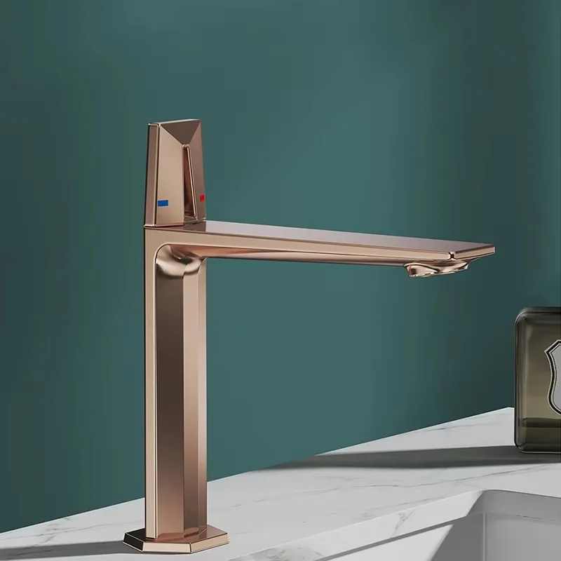 Hot and Cold Water Faucet All Copper Bathroom Counter for Washing Face and Hand Washing Basin