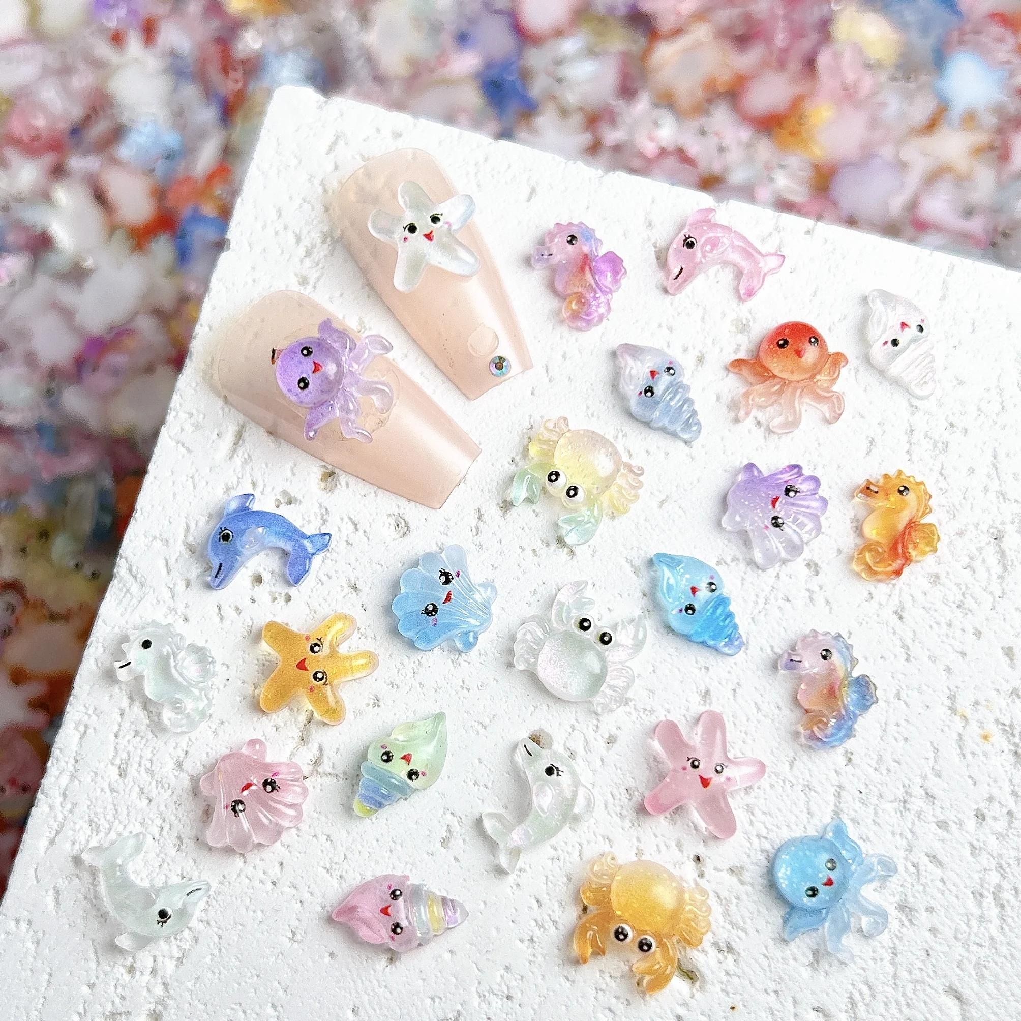 50 قطعة مضيئة شفافة لطيف كراب فرس البحر الراتنج مسمار السحر الكرتون عيون كبيرة الأخطبوط قذيفة المحيط مسمار الفن الديكور DIY بها بنفسك