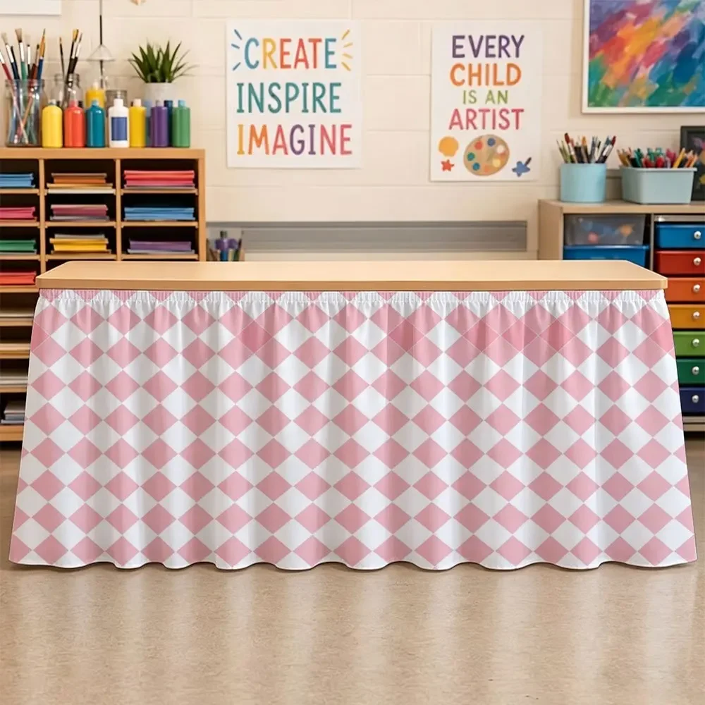 One pink and white diamond-patterned tablecloth, an elastic festive gift, suitable for classroom party tablecloths