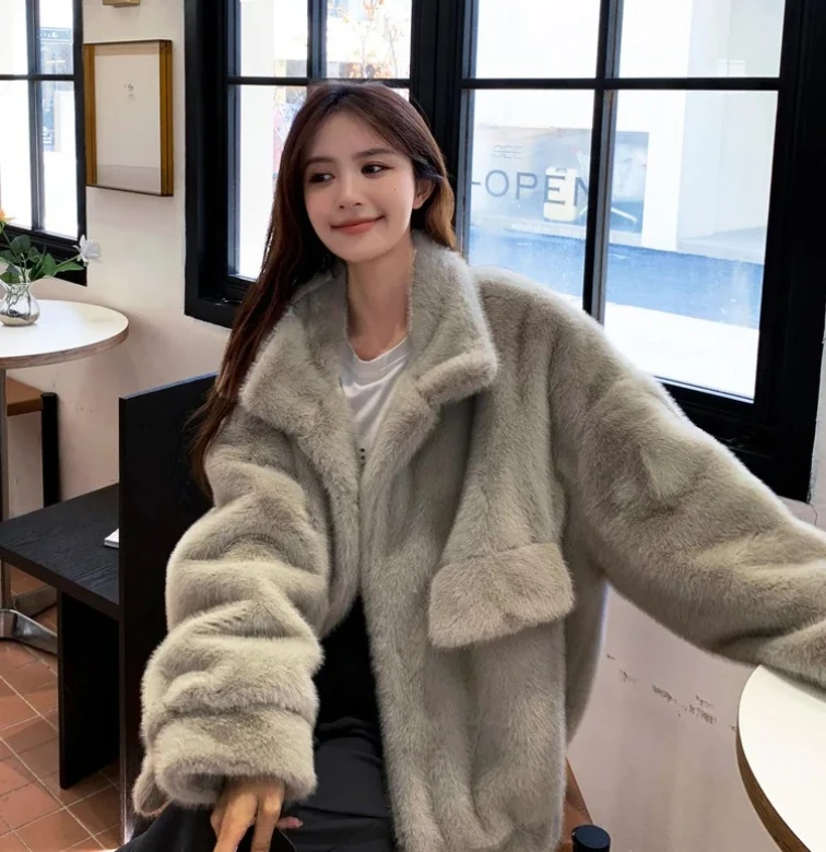 2025年新作冬物ファー付きゆったりプラッシュジャケット レディース スタンドカラー 長袖ポケット付きトップス