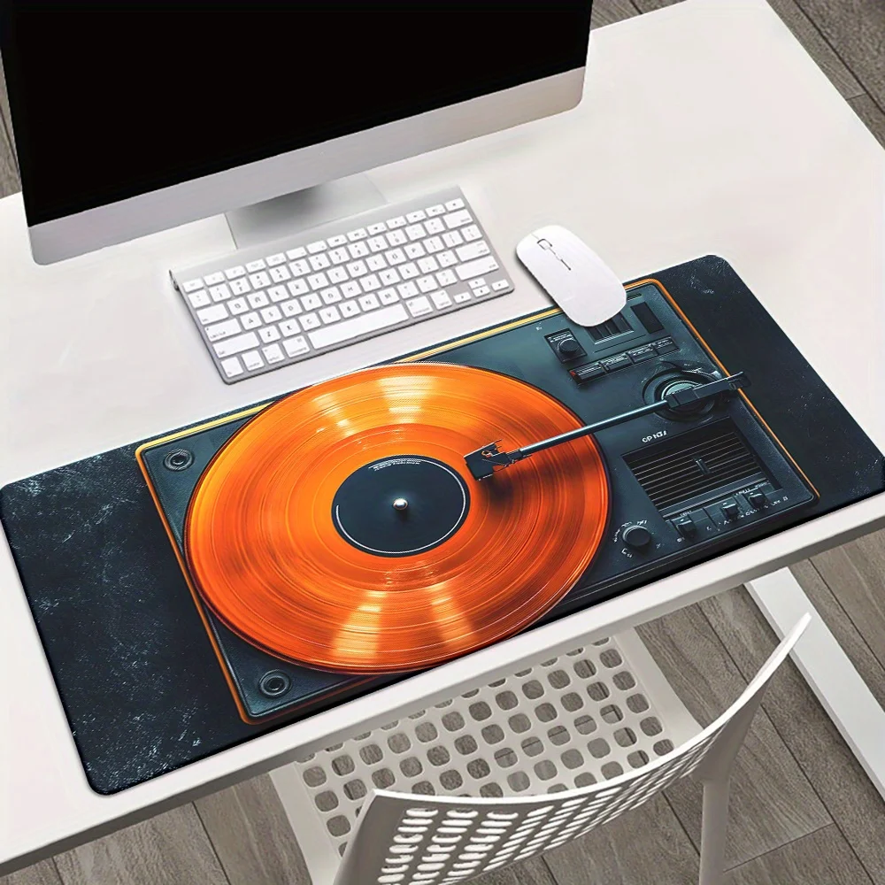 

The rubber mouse pad of the retro record player is waterproof and anti-slip, suitable for gaming and office use