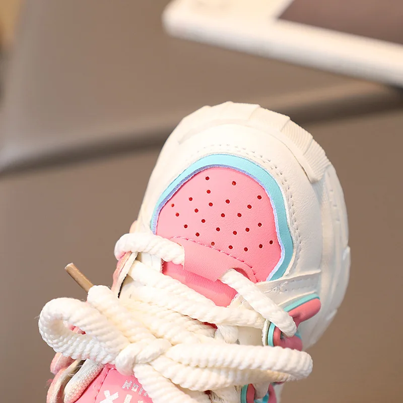 Zapatillas deportivas transpirables para niños y niñas, zapatos informales antideslizantes para correr, primeros zapatos para caminar, otoño y primavera