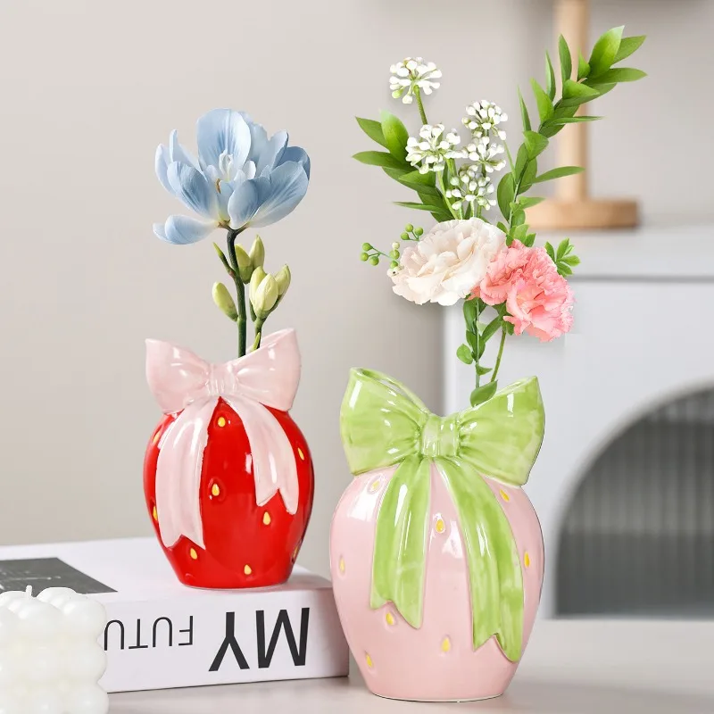 Creative Strawberry Vase with Bowknot Ceramic Ornament Cute Desktop Flower Container Room Dining Table Strawberry Floral Vase