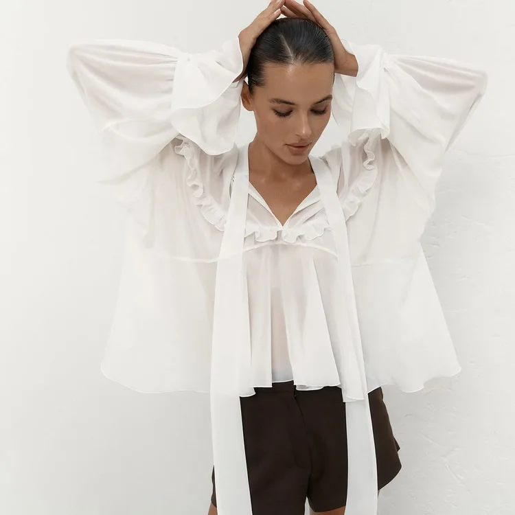 

Faionable White irt Women's Top with Pleated Small Stand Collar Bell Sve Ele Sle Loose Fit Long Sve