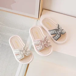 2024 Nuova Perla Open Toe Sandali con diapositive antiscivolo Strass Bambini Pantofole da casa Bambini Ragazze Estate Carino Pantofole da spiaggia H01103