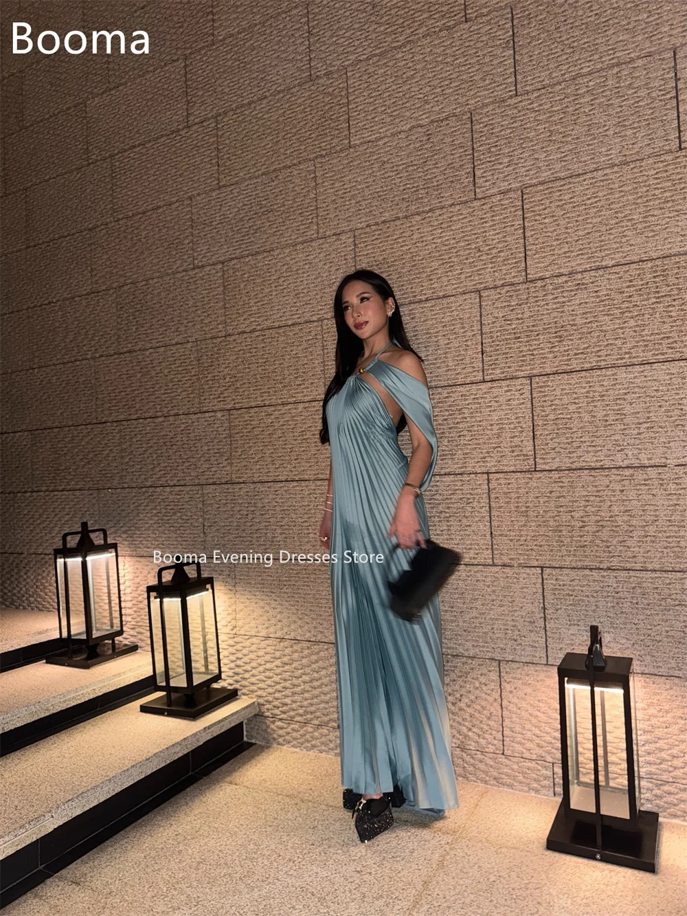 Booma فساتين أنيقة على شكل حرف A مكشوفة الكتف بدون أكمام باللون الأزرق فساتين حفلات رسمية للنساء مطوي فستان حفلات بسيط حسب الطلب