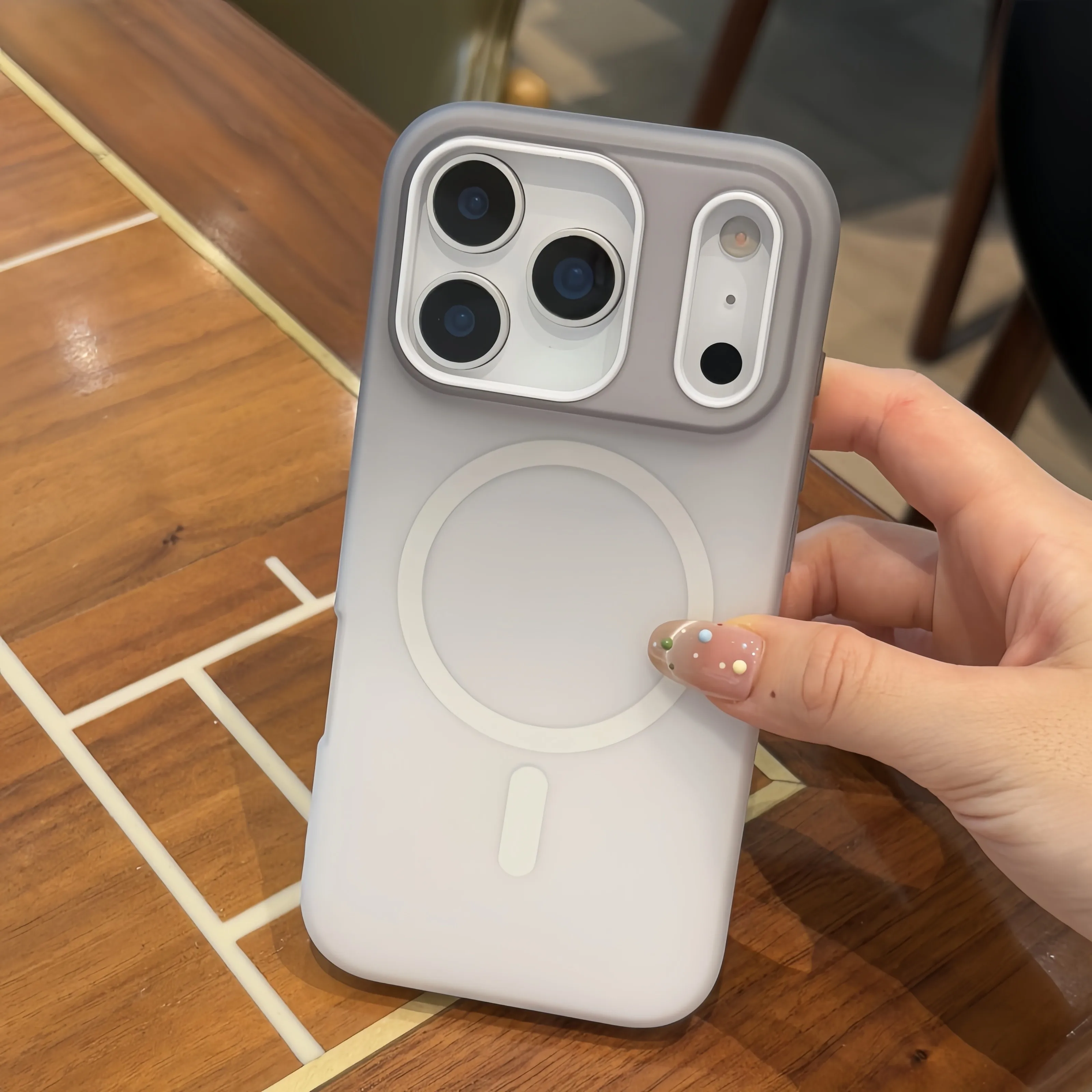 

Магнитный чехол 2 в 1, градиент цвета для Magsafe для IPhone 17 Air 16 15 14 13 12 Pro Max, противоударный чехол для беспроводной зарядки, кожа