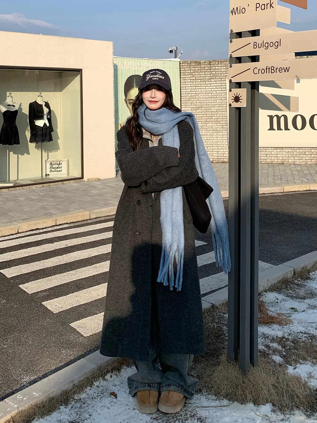 

Женское двубортное шерстяное пальто средней длины в Корейском стиле, прямой крой, длинный костюм-свеч с воротником, цветной неизоляционный внешний...