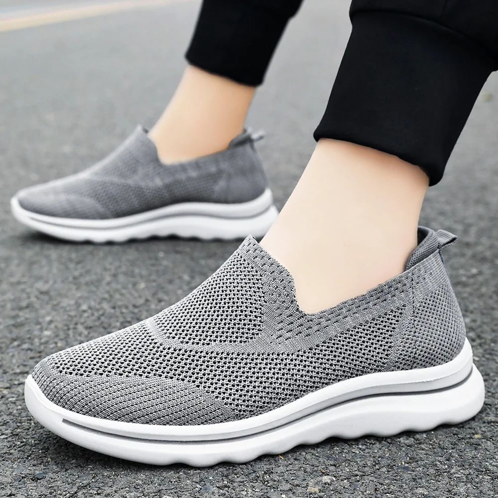 

Plus Size 39-44 Shoes for Men Summer Fashion Men Comfortable Mesh Slip on Breathable Flats Non-slip Casual Sneakers Women