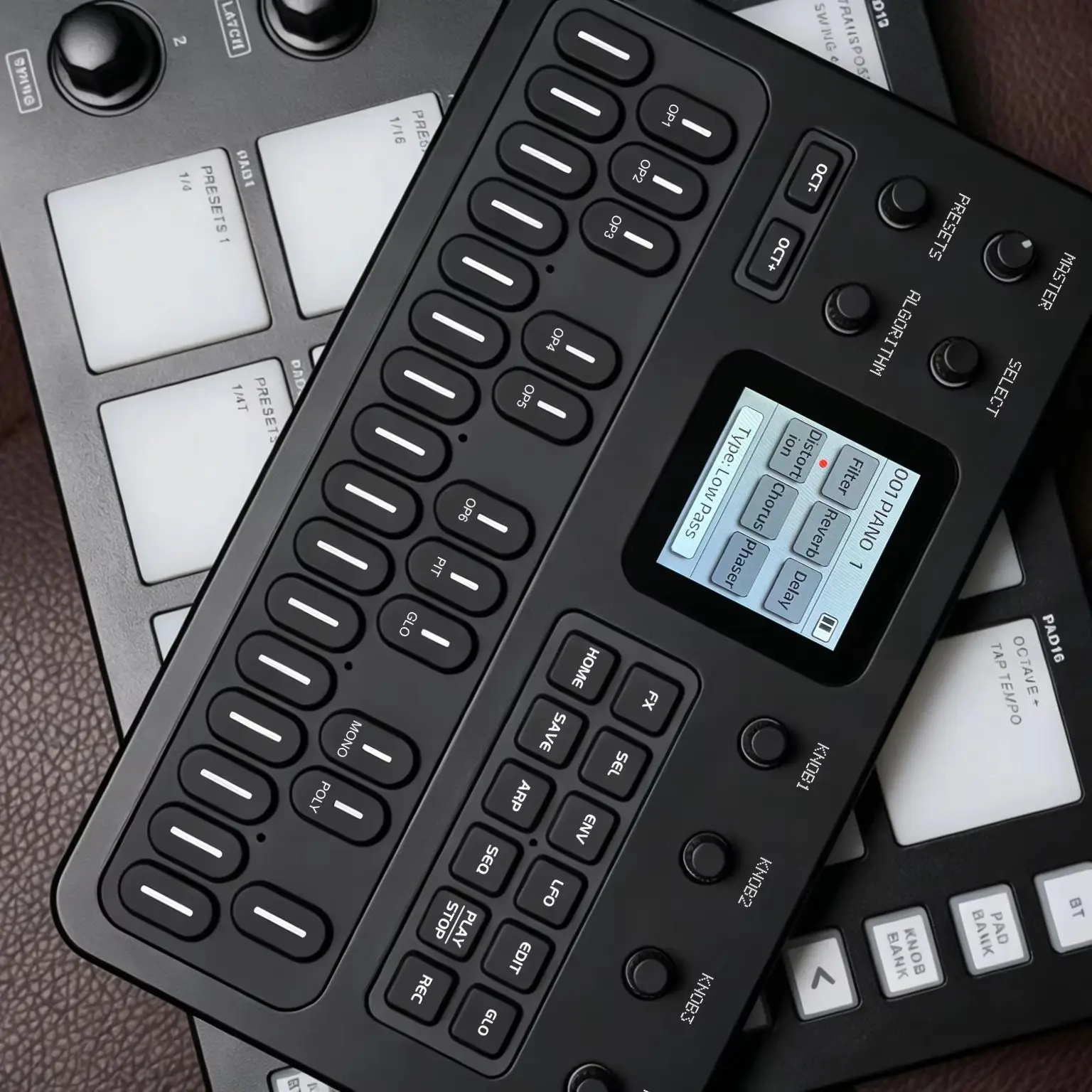 M-vave SK15 Effect Pedal Portable Fm1 Bluetooth Synthesizer 12h Battery 6-Operator Speaker Midi 32-Algorithm 128 Preset Built-In