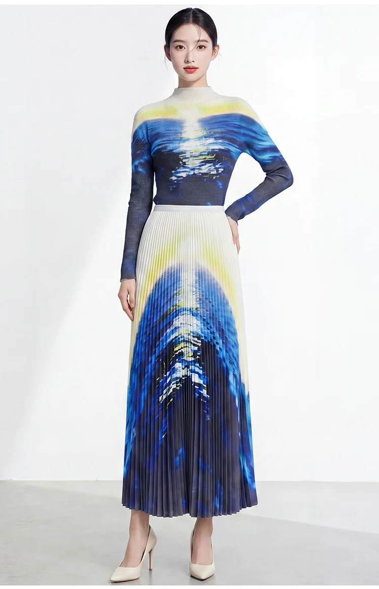 Miyake Women's Suit: Intellectual and Elegant Gradient Long-Sleeved Base Layer and Pleated Skirt (Two-Piece Set)