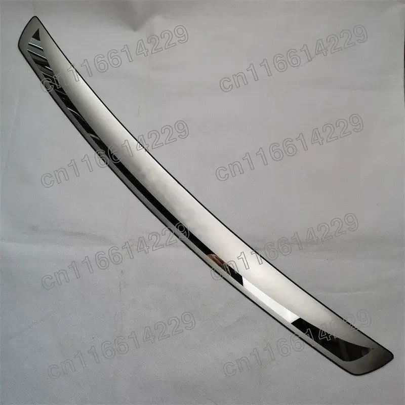 For VW Volkswagen Passat B7 2011-2015 Stainless steel Rear Bumper Protector Sill Trunk Tread Plate cover Trim Car styling view 2