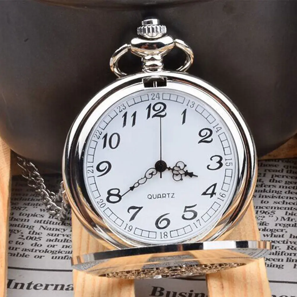 Quartz Pocket Watch Silver Simple Design For Men Classic Fob Watch Retro Personalized Timepiece Decoration Use