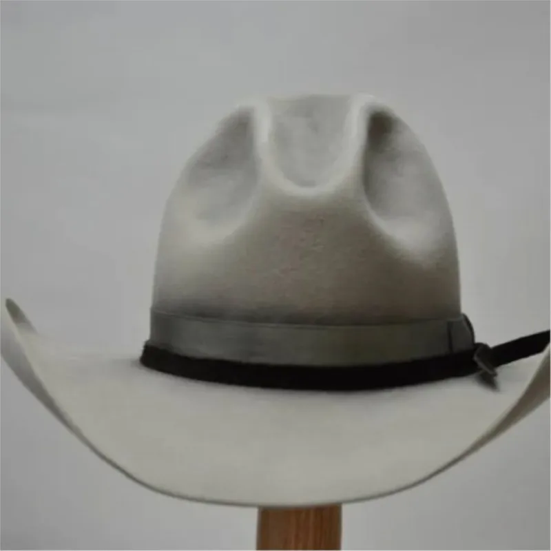 A shallow webbing decorated real felt hat