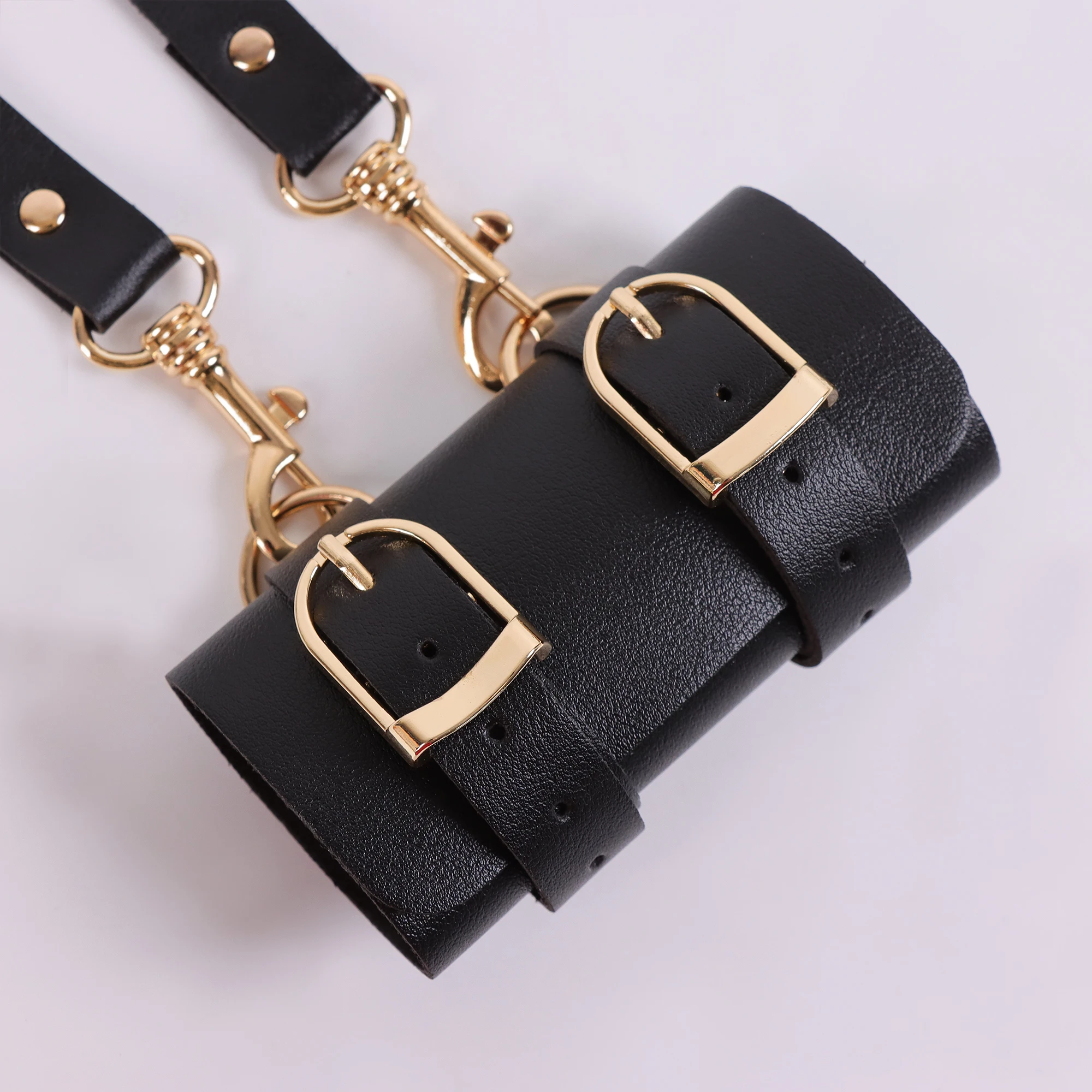 Mittelalterliche Schwert Schulter Doppelrückseite Scheide Scheide Froschhalter PU Leder Rapier Schnalle Riemen Holster Wikinger Ritter Cosplay