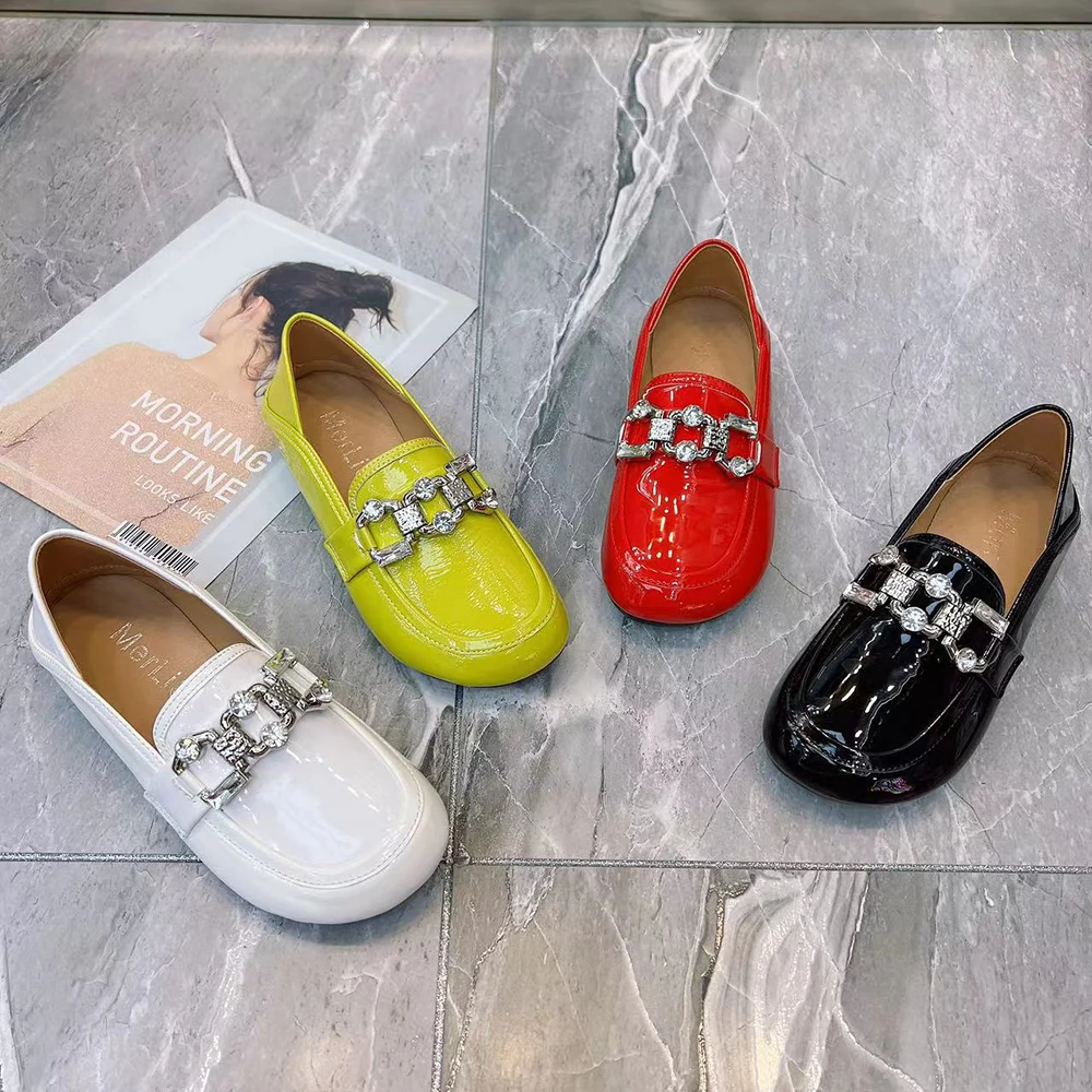 Fashion Women Loafers Plus Size Rhinestine Women Mullers Patent Leather Women Shoes Slip On Female Flat Shoes Designer Shoes