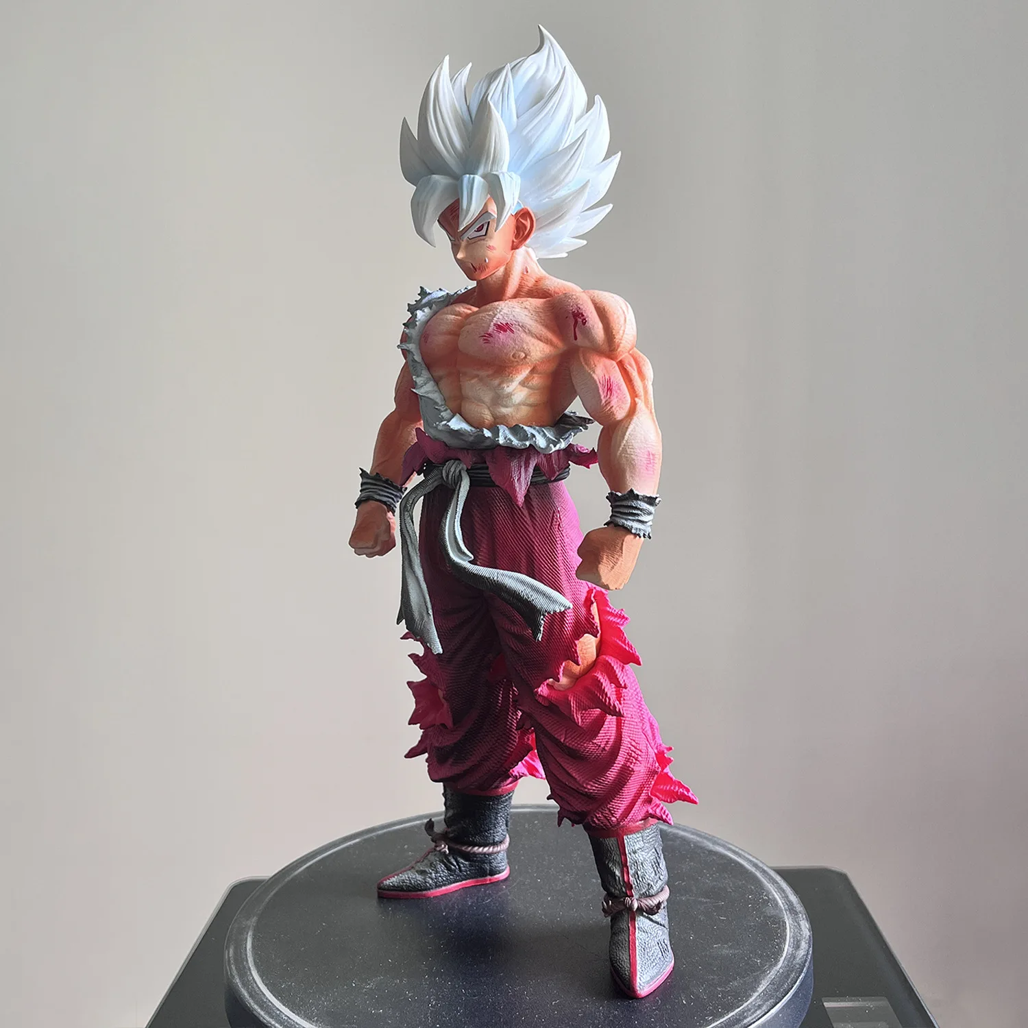 

Dragon Ball супер аниме фигурки героев Гоку Какарот из белых волос 100% настоящая съемка статуи GK модель украшения рабочего стола