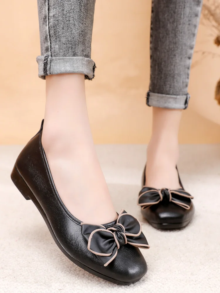 Single Shoe Women's 2024 Spring New Shallow Mouth Square Head Low Heel Women's Shoes Fashion Bow Soft Sole Non tiring Work Shoes