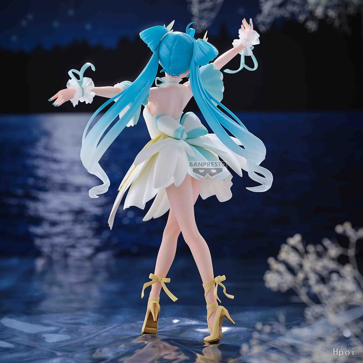バンダイ-バンプレスト-bpev-ピアプロ-初音ミク-白鳥の湖-氷海の天使-エメラルドオーナメントコレクション