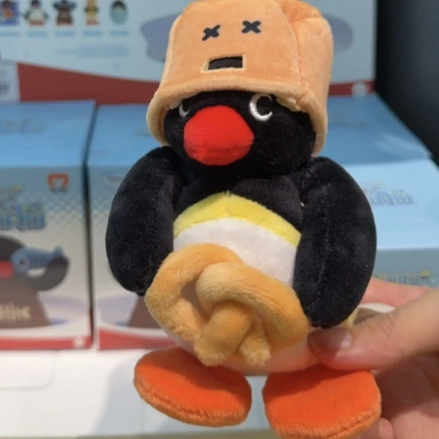 Mainan Gantungan Kunci Seri Pingu Hide And Seek Asli Blind Box Koleksi Trendi Hiasan Gantung Untuk Anak Perempuan Dekorasi Rumah Figurine