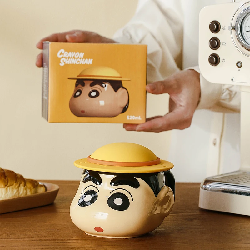 

Керамическая кружка с мультяшным карандашом Шин Чан, милая детская чашка для воды, 520 мл, с крышкой, устойчивые к высоким температурам чашки для кофе, молочных хлопьев
