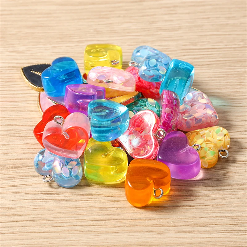 10 Stück niedliche, bunte Liebesherz-Anhänger aus Kunstharz für die Herstellung von Halsketten, Ohrringen, Armbändern, DIY-Bastelarbeiten, Schmuckzubehör – Detail 3