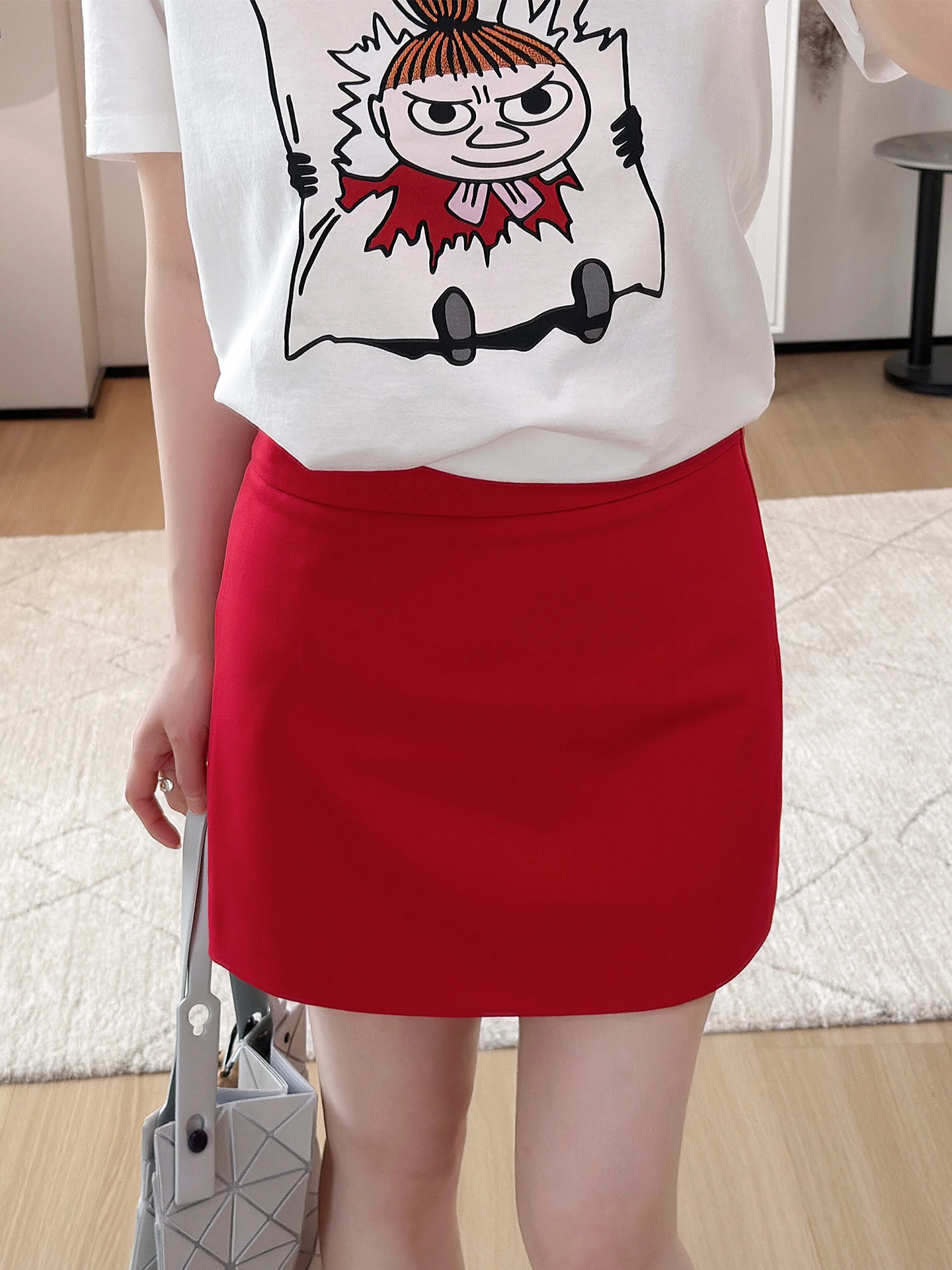 

Красная юбка-трапеция с высокой талией, стройнящая, для офиса, женская модная, в минималистичном стиле, с защитными шортами, полуюбка