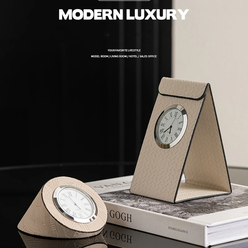 

Modern Minimalist Light Luxury Metal Art Leather Clock Soft Decorations Table Clocks Sample Room High-Class Feeling Ornaments