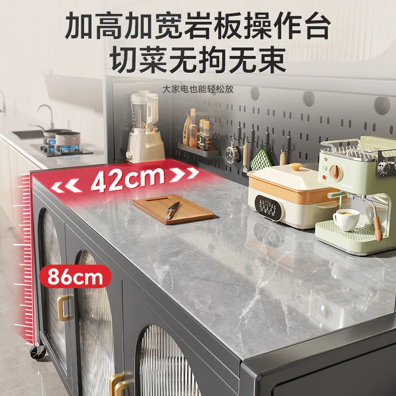 ชั้นวางของในครัวสูงจากพื้นจรดเพดานหลายชั้นในครัวเรือนมัลติฟังก์ชั่นที่เก็บของในตัวติดผนังตู้ชาม