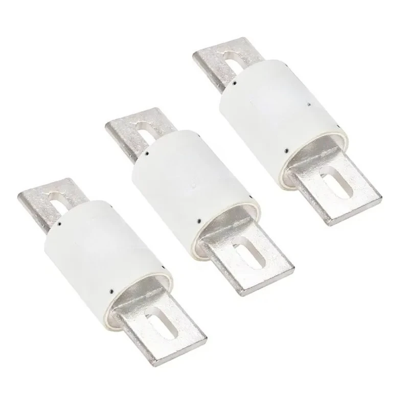 DC Ceramic Auto Fuse 900A Fast Blow High Breaking Capacity Bolt Fixed Fuse for Electric Vehicle