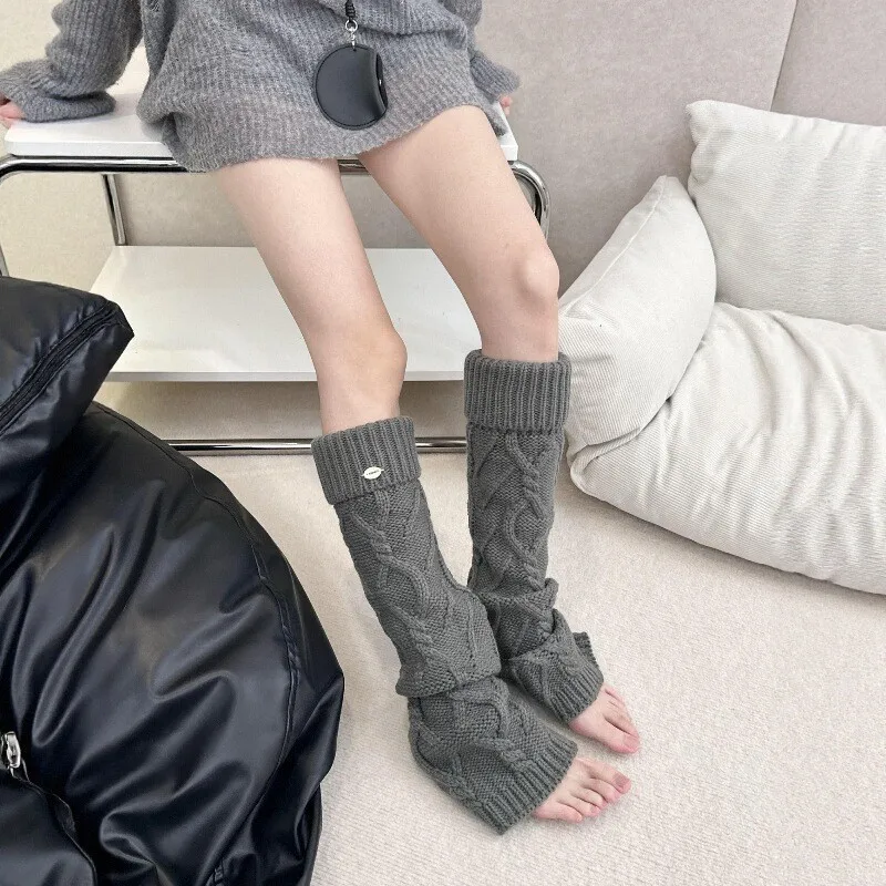 Women's Retro Cuff Cable Knit Slouchy Lolita Leg Warmers Autumn Winter Thick Knit Warm Knee-High Leg Sleeves Daily Versatile - view 3