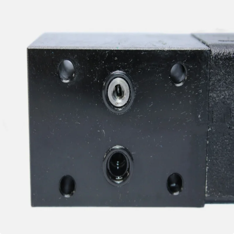 Vanne de commande directionnelle proportionnelle originale, flambant neuve, RZMO-P1-010/100/MC RZMO-P1-010/210/MC RZMO-P1-010/315/MC