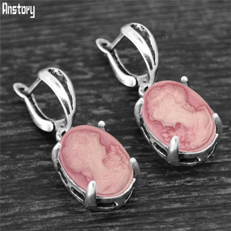 Vintage Oval Cameo Earrings For Women Antique Silver Plated Claw Pendant Lady Queen Fashion Jewelry