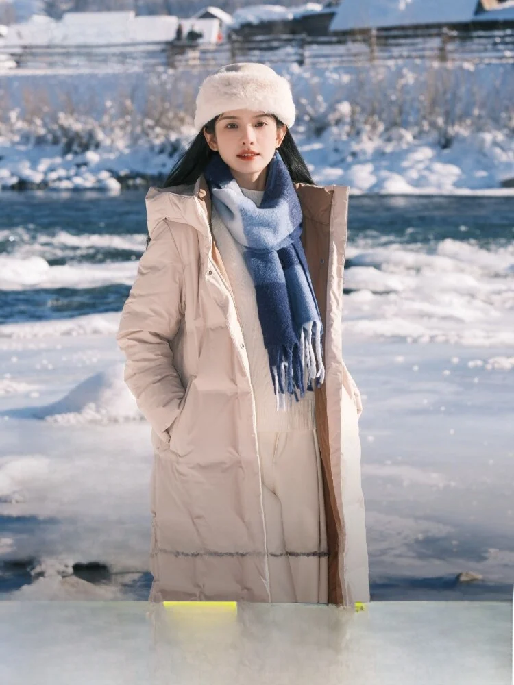 

Куртка-пуховик Bosideng 90% гусиный пух, женская, удлиненная, с капюшоном, приталенная, теплая верхняя одежда, зимнее пальто, полиэстер, на молнии